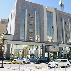 احجز هنا